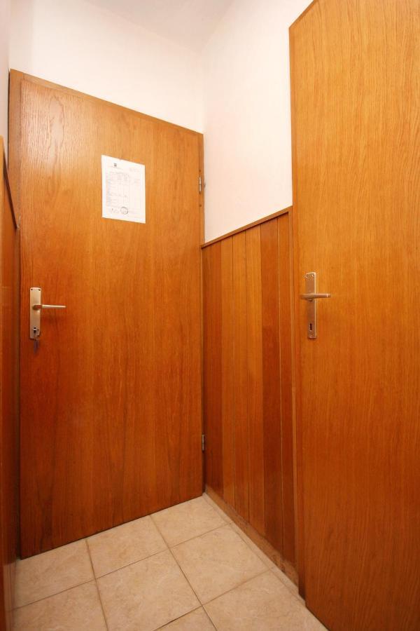 Apartments And Rooms By The Sea Racisce, Korcula - 4341 エクステリア 写真